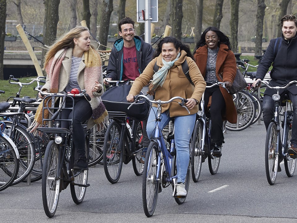 Studenten op de fiets