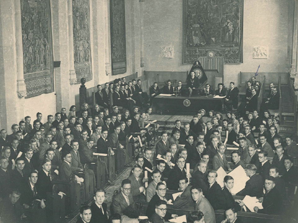 De oprichting van SUSA door de Stichting Utrechtse Studenten Faculteiten binnen de Universiteit Utrecht in 1947