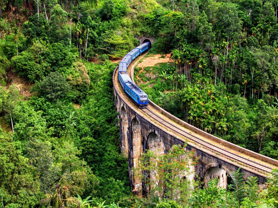 Sri Lanka Trein Scaled