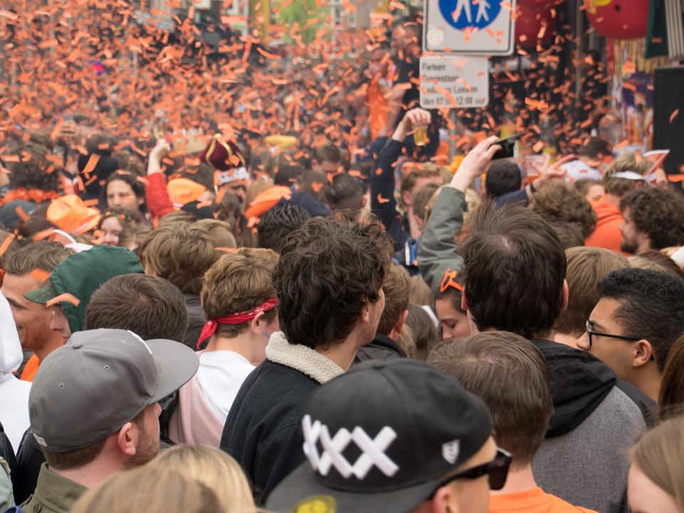 Crowd G1fc56b819 1920
